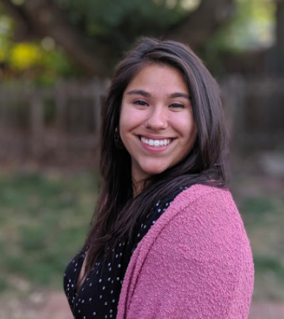 Camila headshot